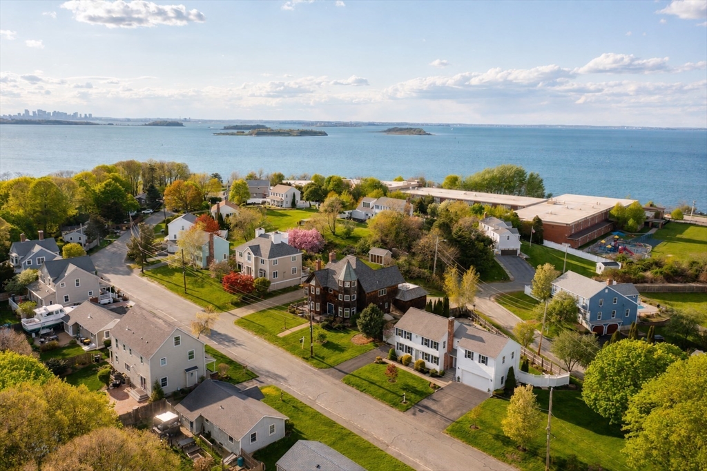4 Harborview Road, Hull, MA Photo #2
