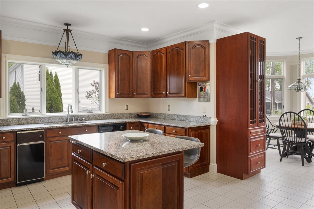 4 Harborview Road, Hull, MA Photo #5