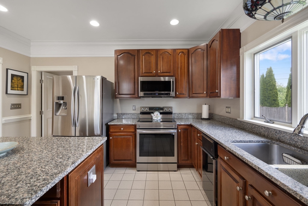 4 Harborview Road, Hull, MA Photo #6