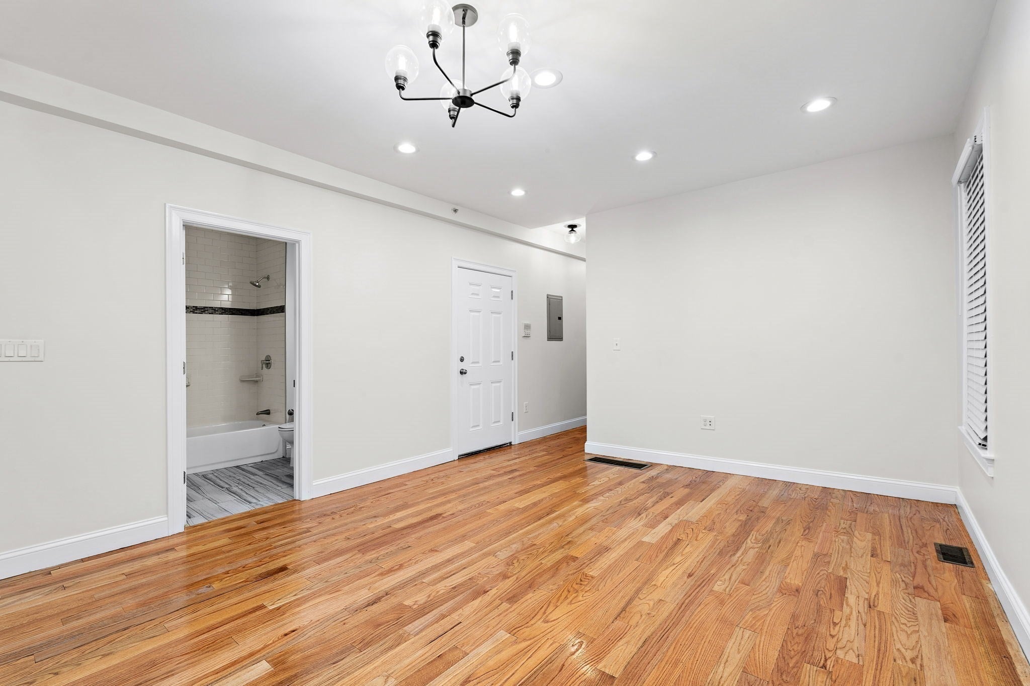 108 Bennington St #1, Boston, MA, 108 Bennington St #1, Boston, MA Photo #9