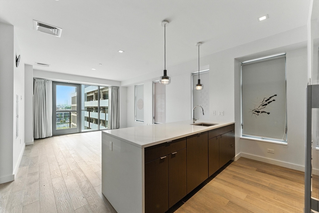 375 Canal St 615
