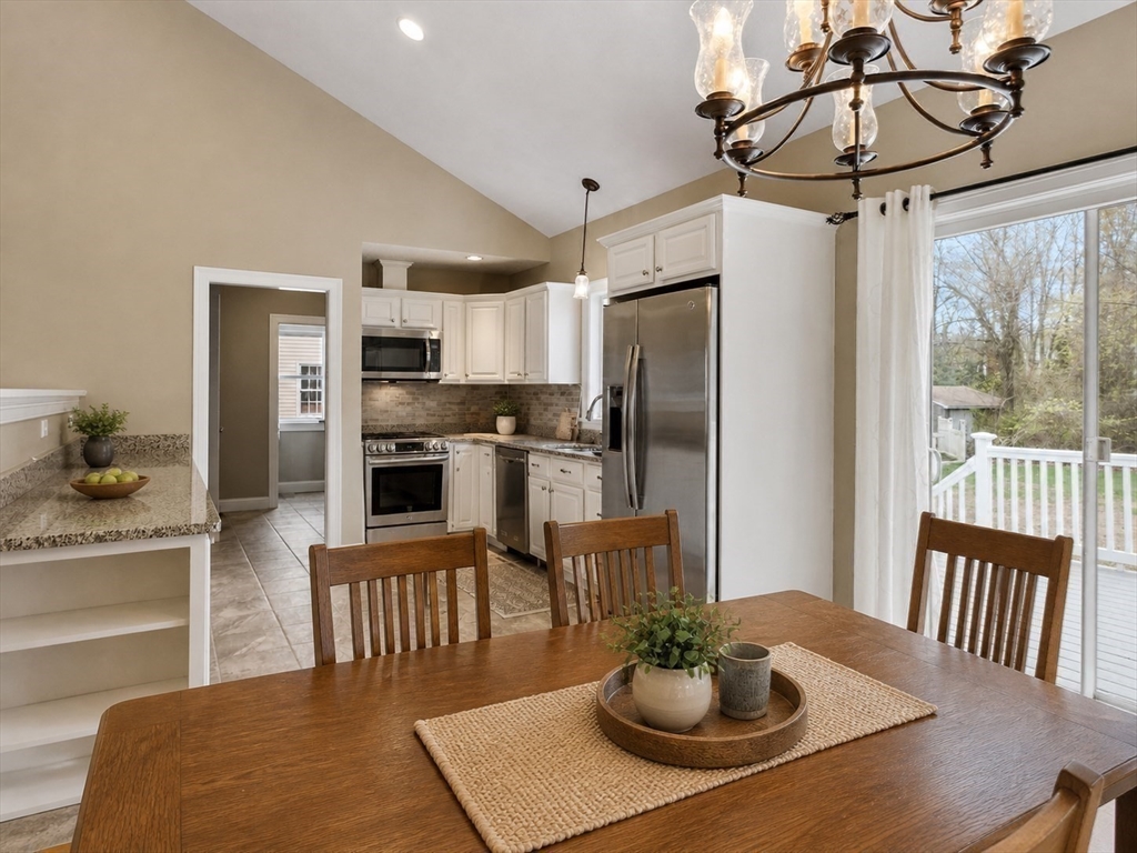 79 Beaudryave AVE, Chicopee, MA Photo #13