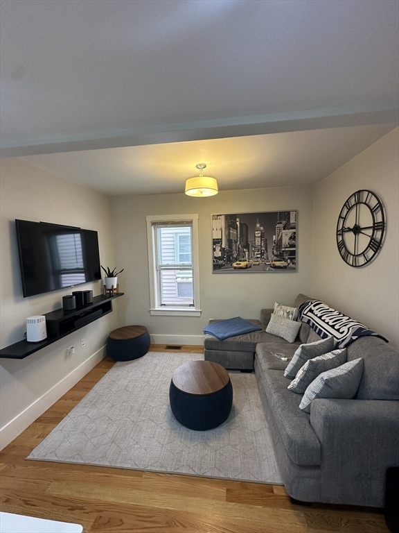 70 Wordsworth St 1