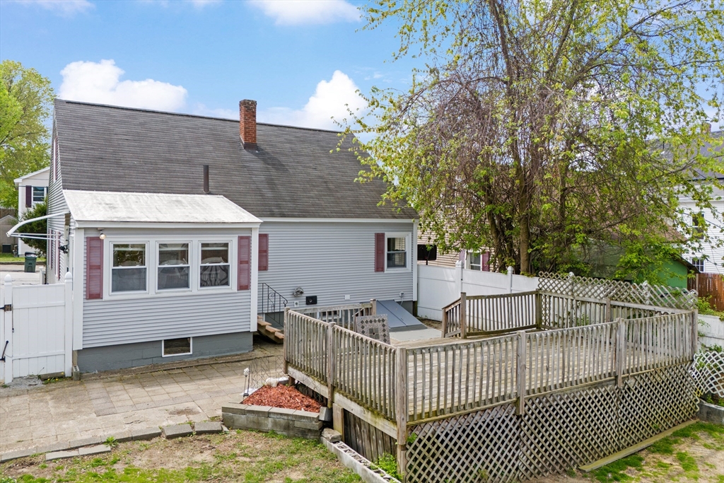 552 Dix Street