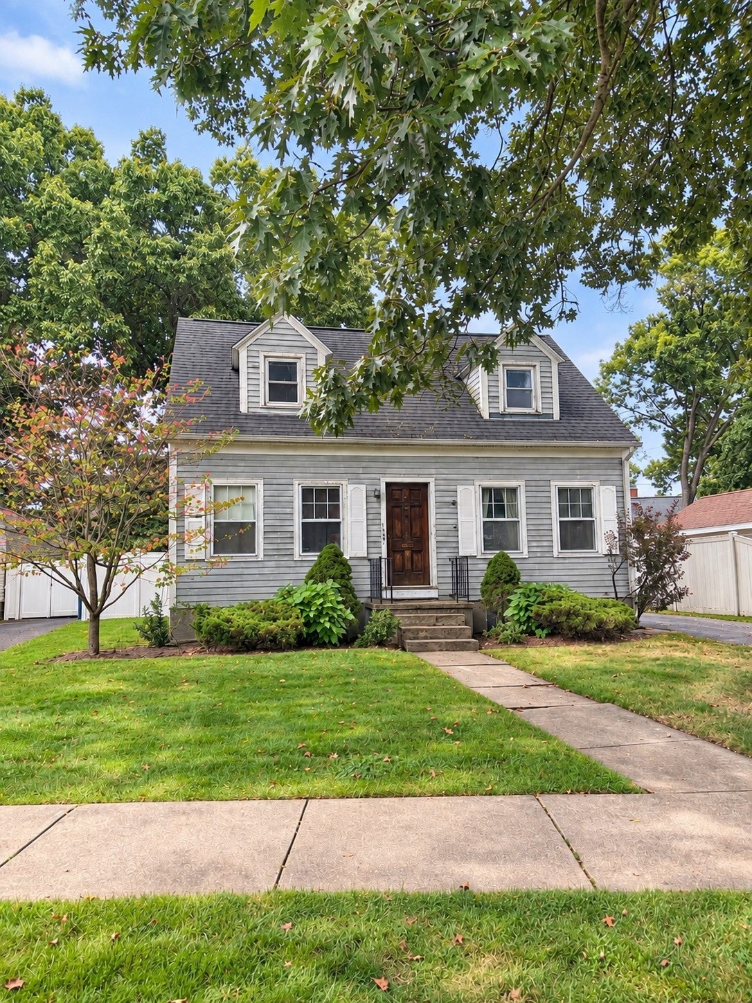 Photo of 142 Morton St, West Springfield, MA