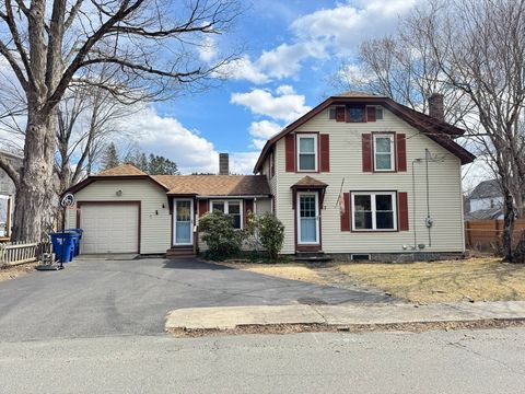 7 Stanton Ave Huntington MA 01050