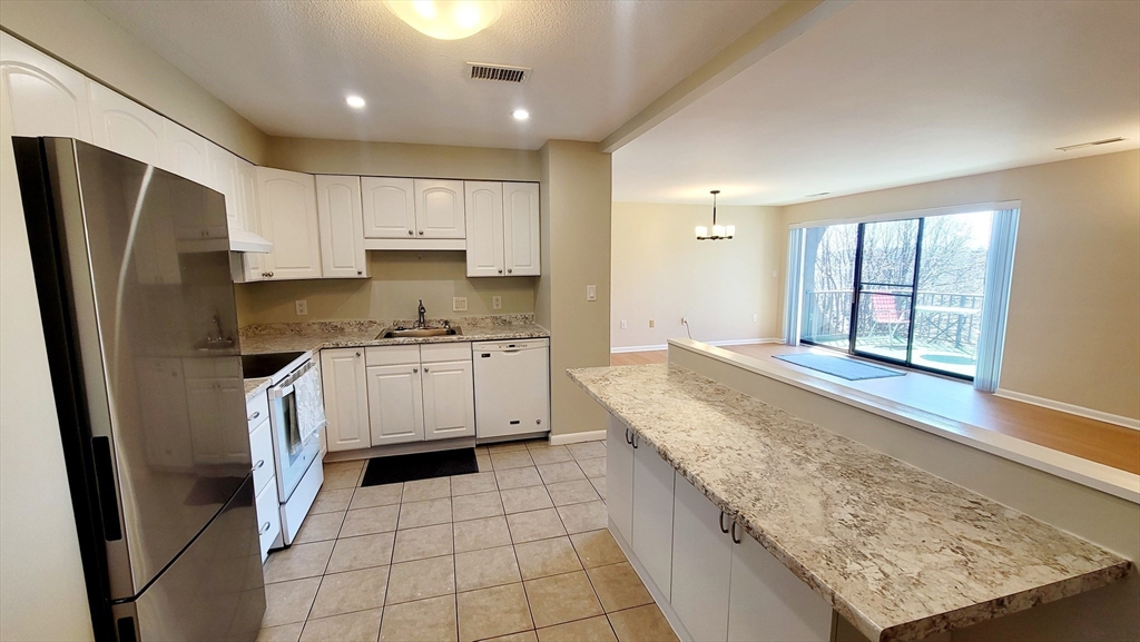 1002 Paradise Rd PHJ