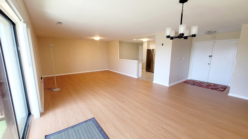 1002 Paradise Rd PHJ