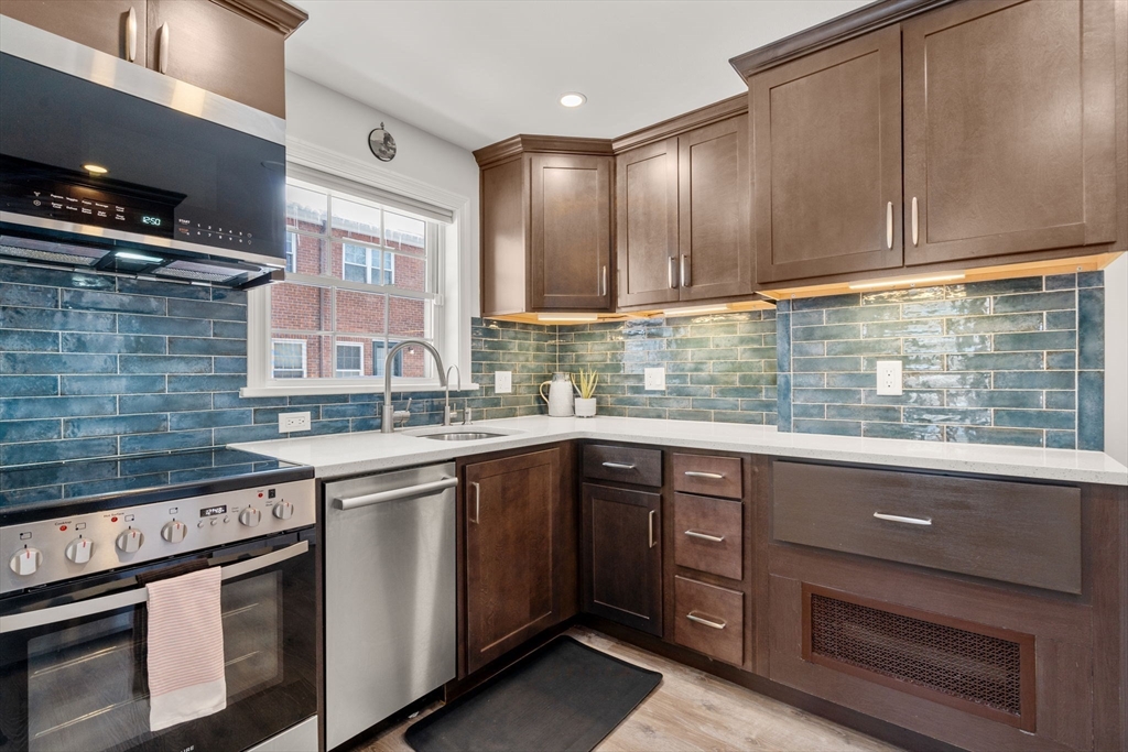 39 Charlesbank Rd 39