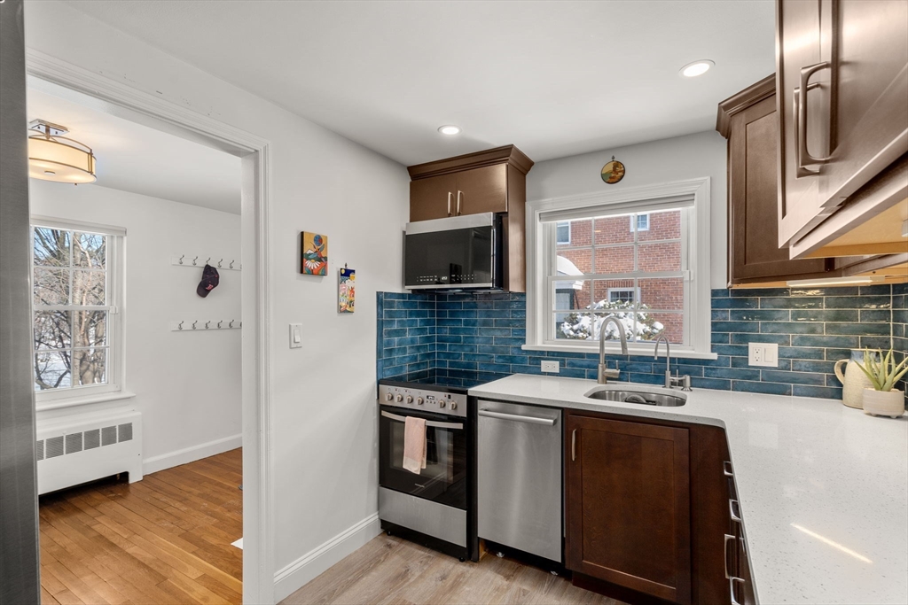 39 Charlesbank Rd 39