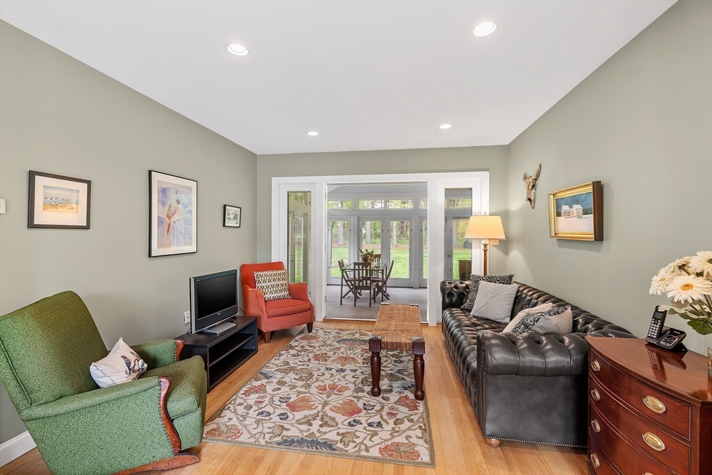 69 Plain Road, Wayland, MA Photo #8