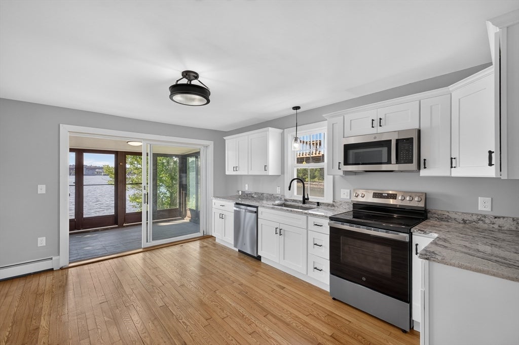 1496 Riverside Ave, Somerset, MA Photo #16
