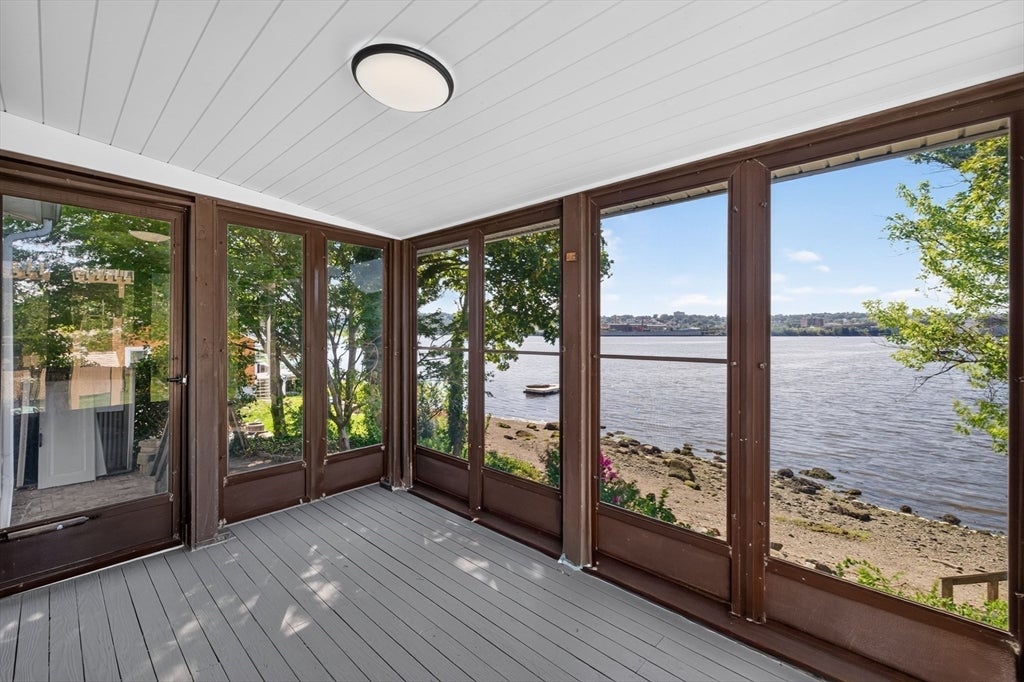 1496 Riverside Ave, Somerset, MA Photo #19