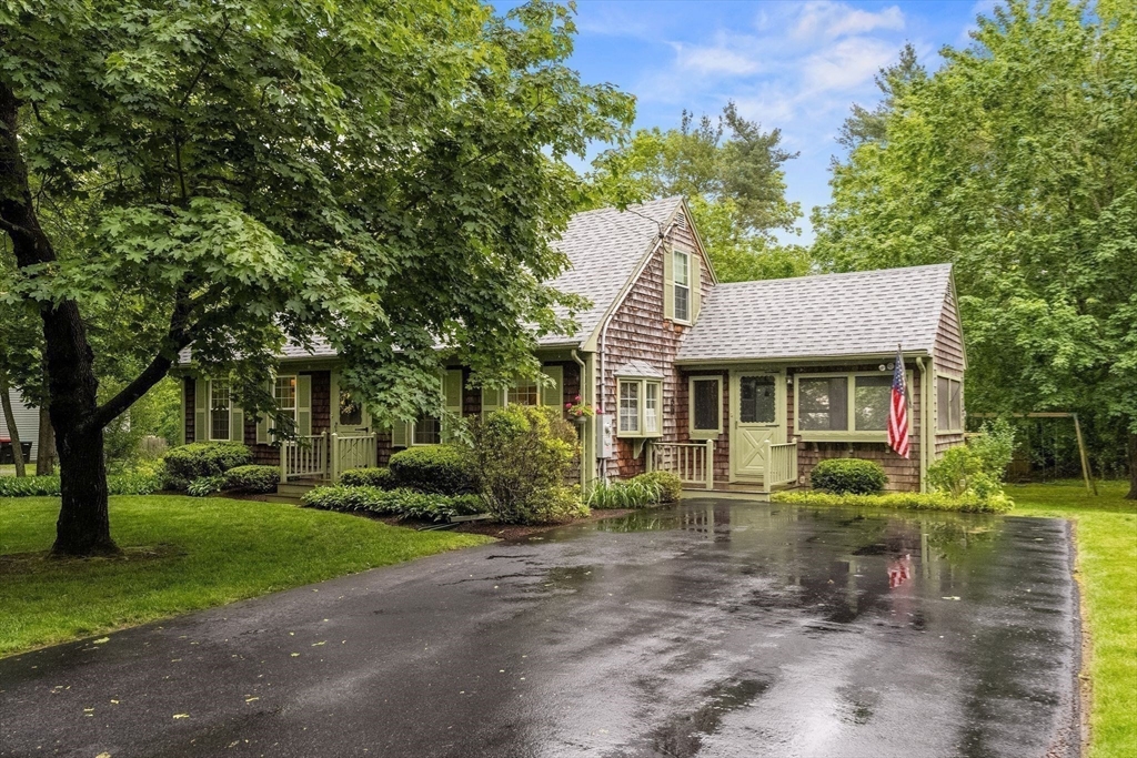 445 W Pond Street