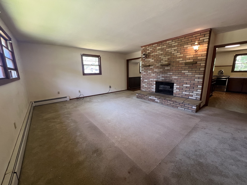 50 Sun Valley Dr