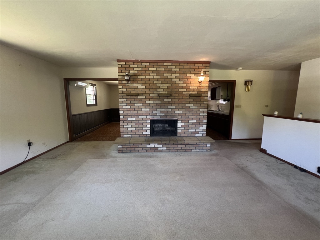 50 Sun Valley Dr