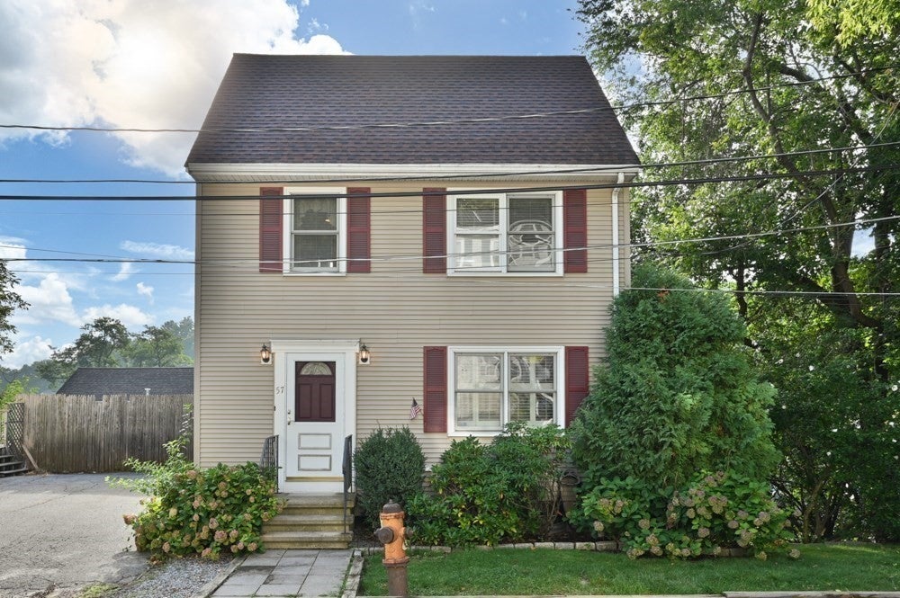 57 Hillcrest St, Waltham, MA Photo #2