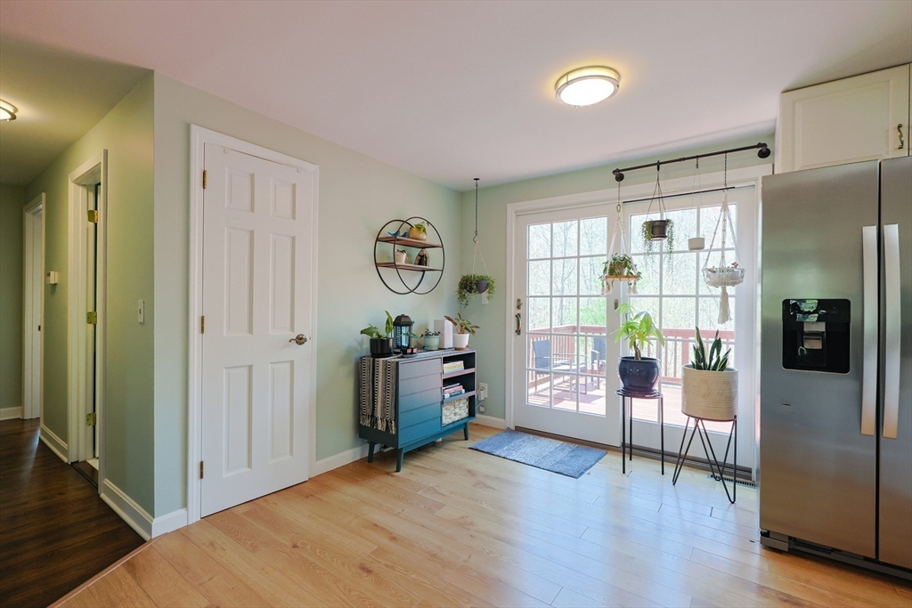 Bellingham, Massachusetts 02019, United States, 4 Bedrooms Bedrooms, ,3 BathroomsBathrooms,Residential,Active,115588