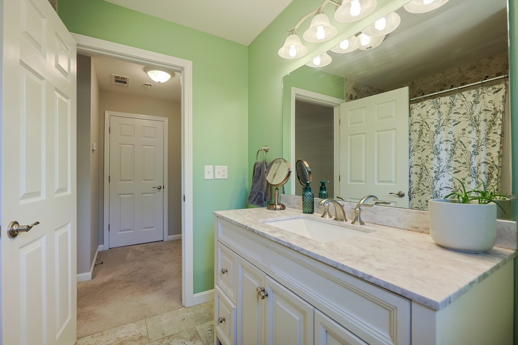 Bellingham, Massachusetts 02019, United States, 4 Bedrooms Bedrooms, ,3 BathroomsBathrooms,Residential,Active,115588