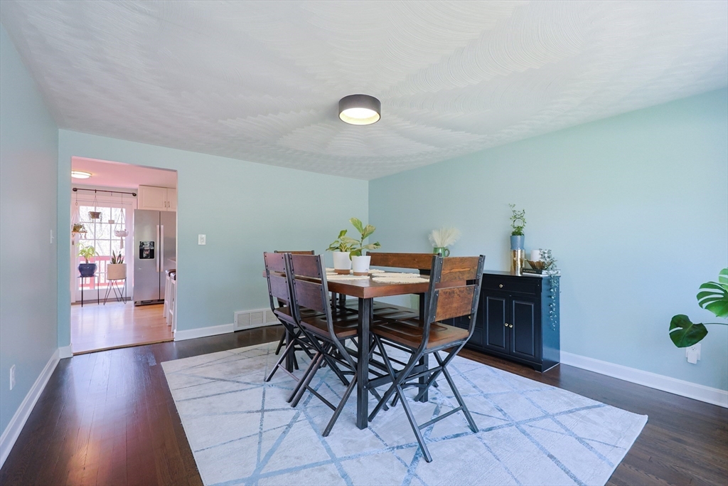 Bellingham, Massachusetts 02019, United States, 4 Bedrooms Bedrooms, ,3 BathroomsBathrooms,Residential,Active,115588