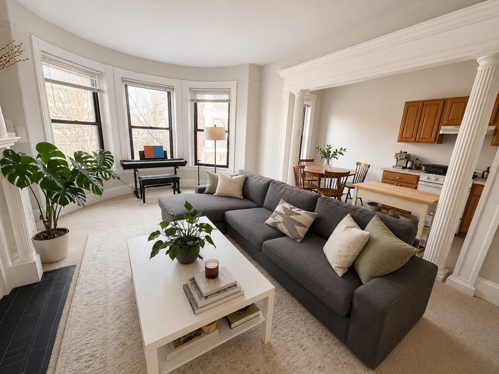 Photo 1 of 10 — 29 Longwood Ave 3, Brookline, MA 02446