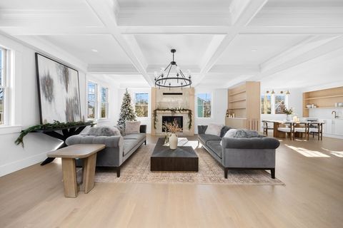 12 Daley Road Hingham MA 02043