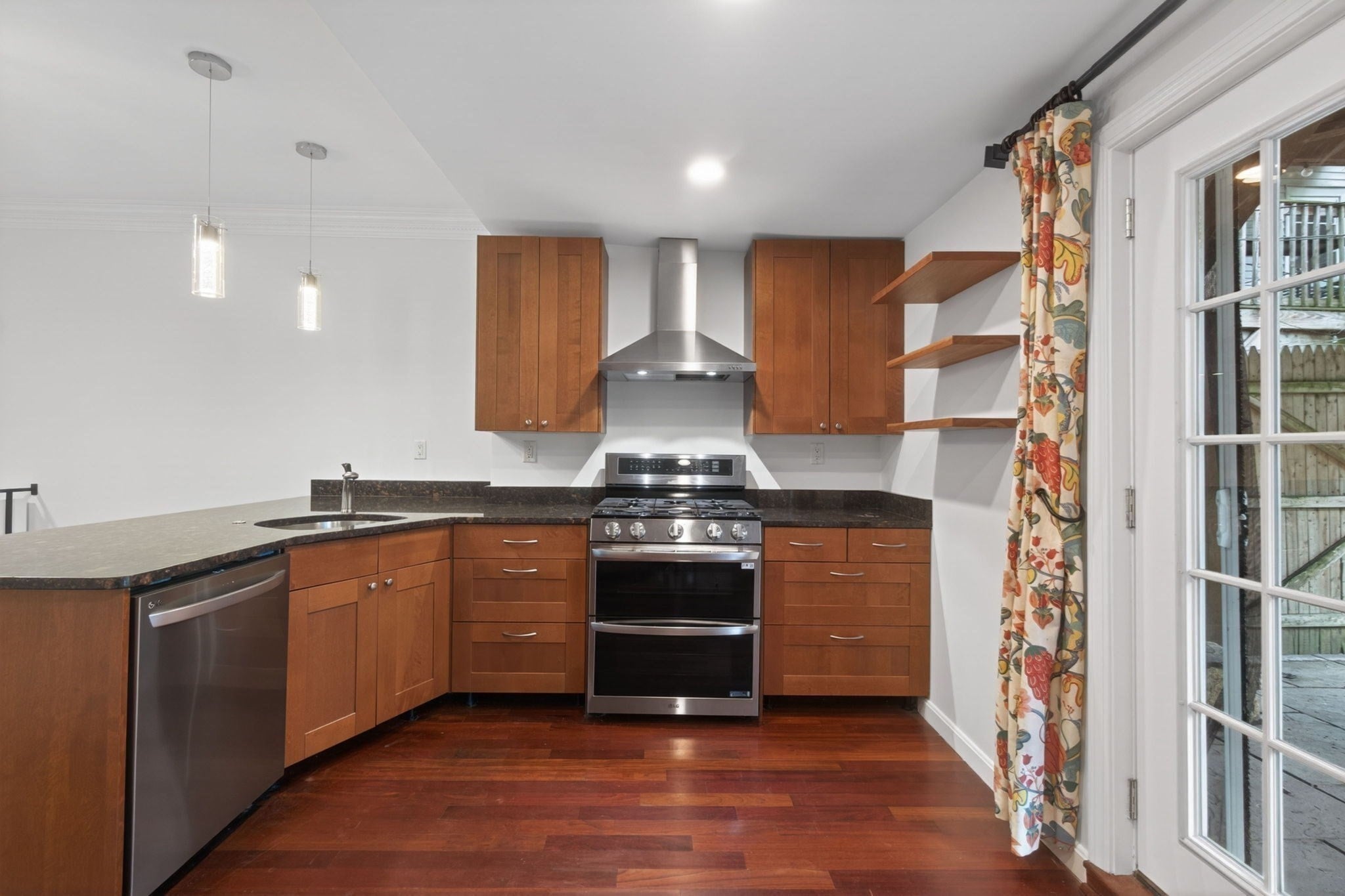 102 Old Harbor Street #A, Boston, MA Photo #10