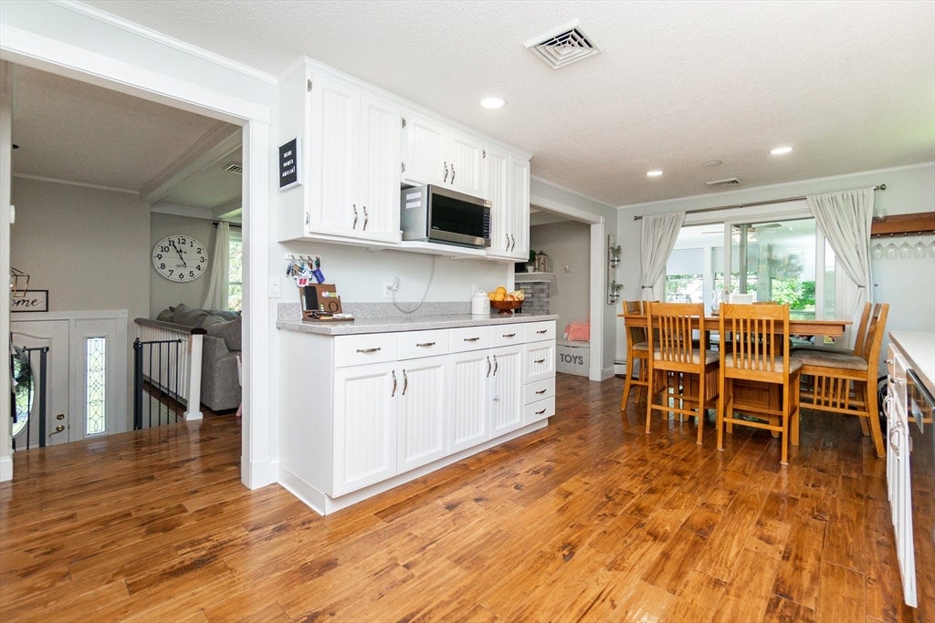 26 Sharon Pkwy