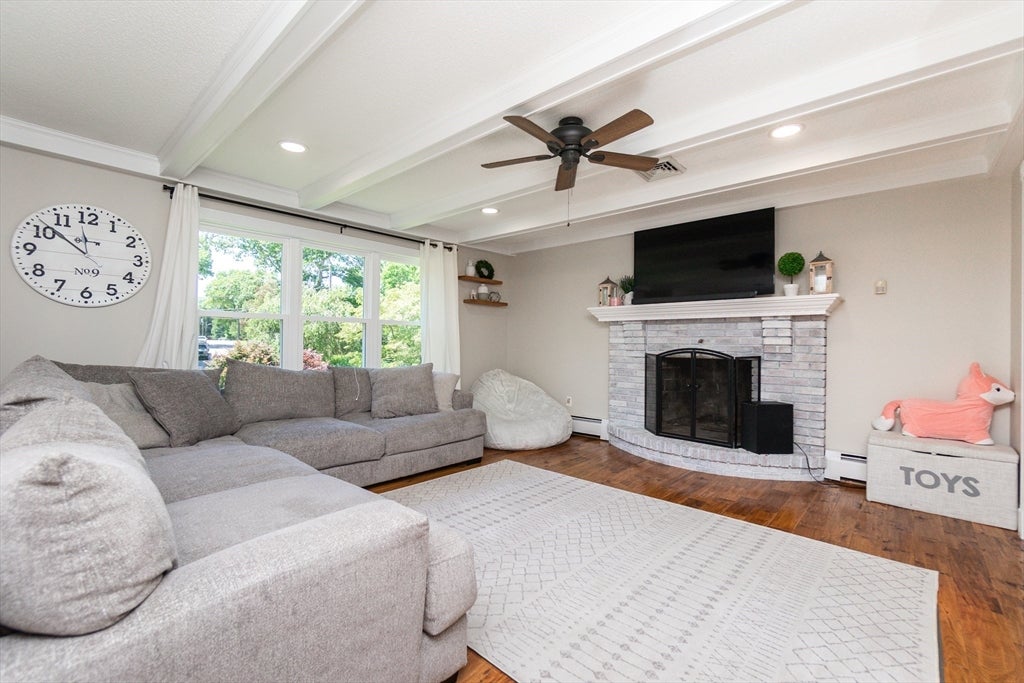 26 Sharon Pkwy, North Smithfield, RI, 26 Sharon Pkwy, North Smithfield, RI Photo #8