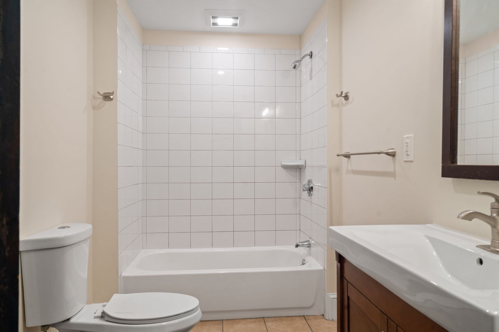 32 Thornton ST #2, Boston, MA Photo #15
