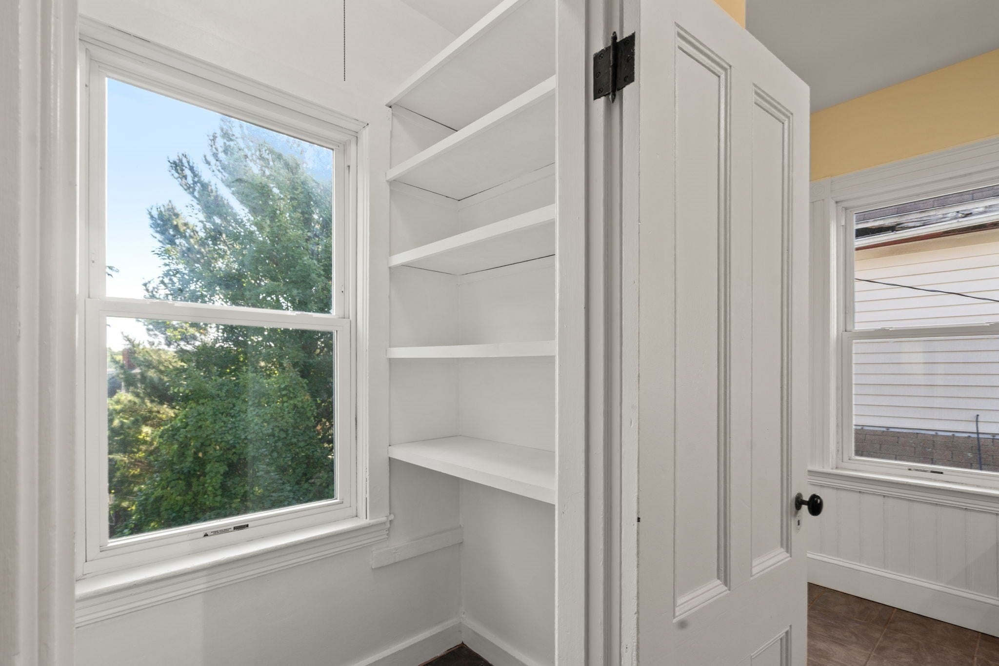32 Thornton ST #2, Boston, MA Photo #9