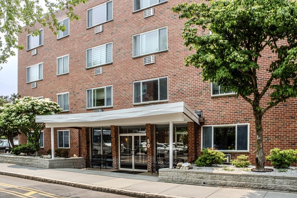 50 Green St. 312