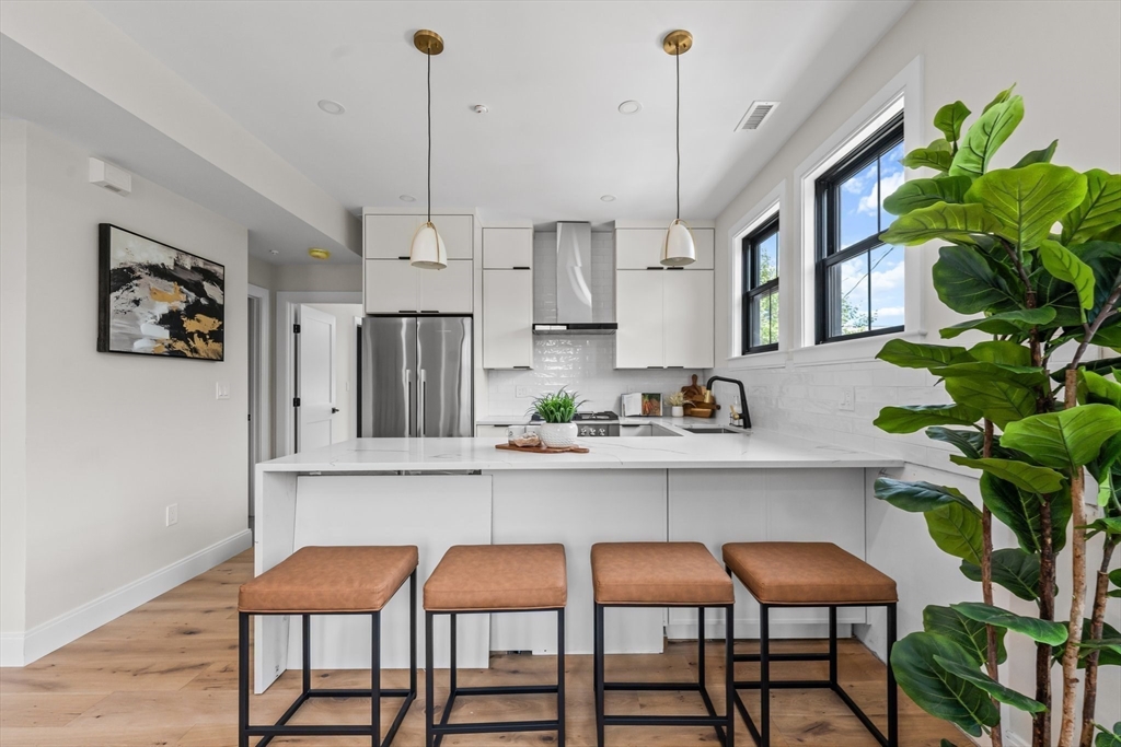 130 Cushing Street 3