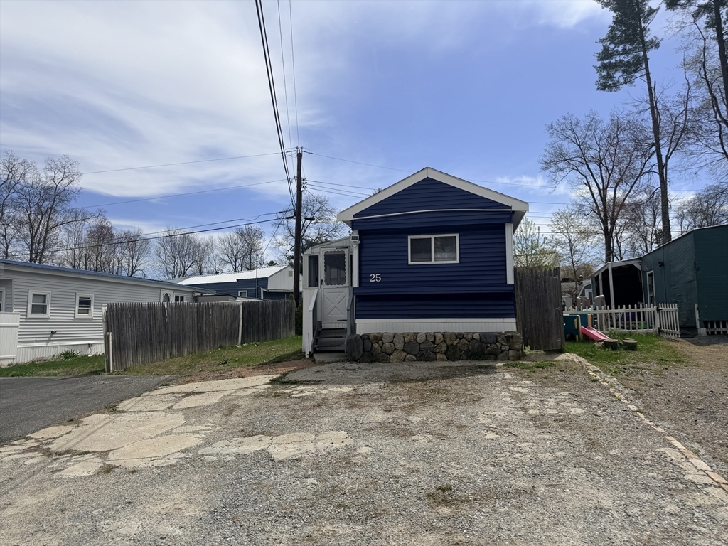 1790 Massachusetts Ave 25A