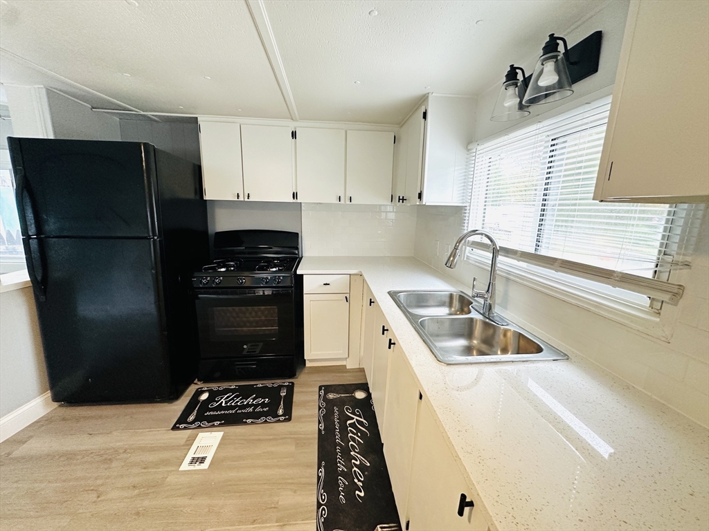 1790 Massachusetts Ave 25A