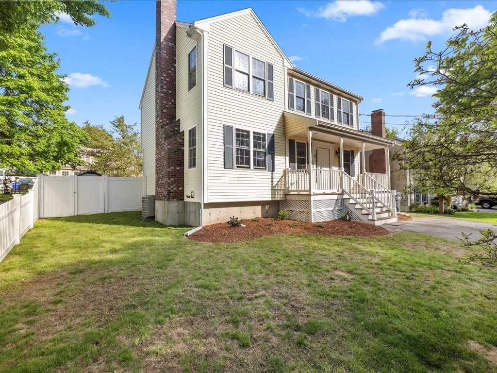 4 Parkhurst St