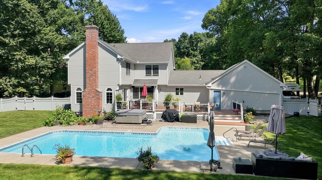 7 Deer Run Dr, Wilbraham, MA, 7 Deer Run Dr, Wilbraham, MA Photo #38