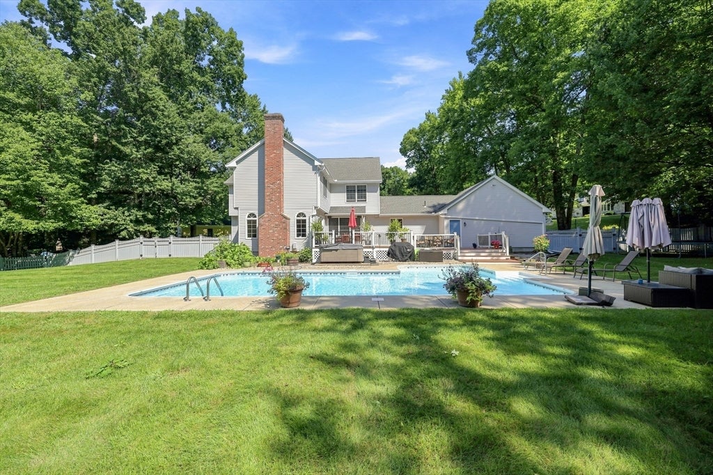 7 Deer Run Dr, Wilbraham, MA, 7 Deer Run Dr, Wilbraham, MA Photo #34