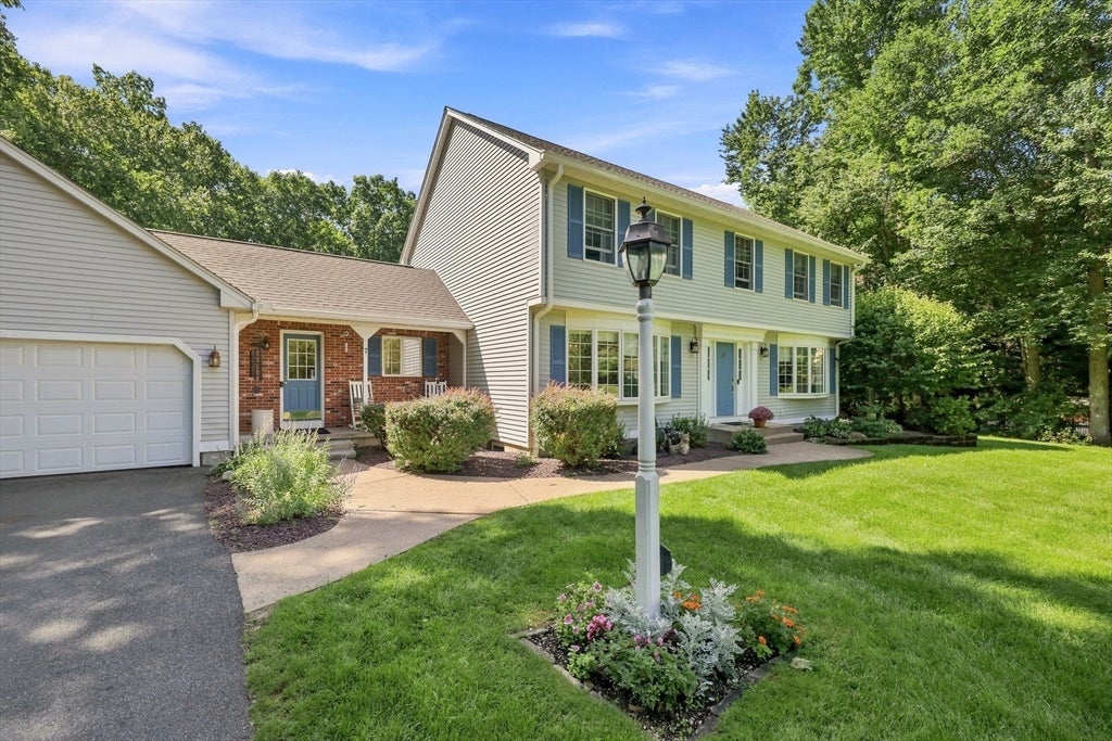 7 Deer Run Dr, Wilbraham, MA, 7 Deer Run Dr, Wilbraham, MA Photo #3