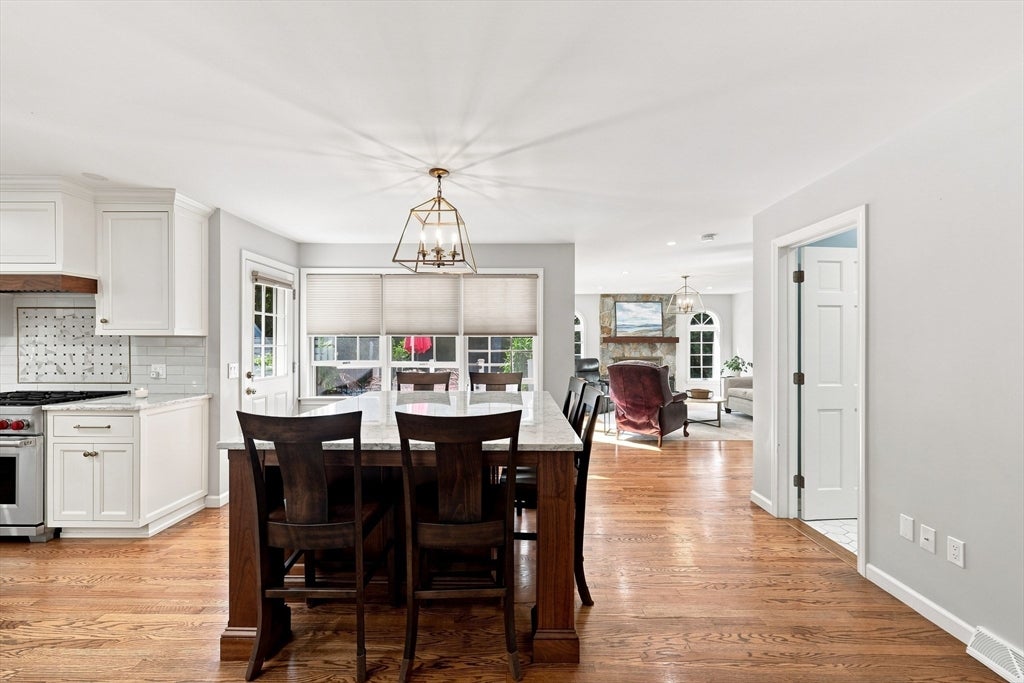 7 Deer Run Dr, Wilbraham, MA, 7 Deer Run Dr, Wilbraham, MA Photo #7