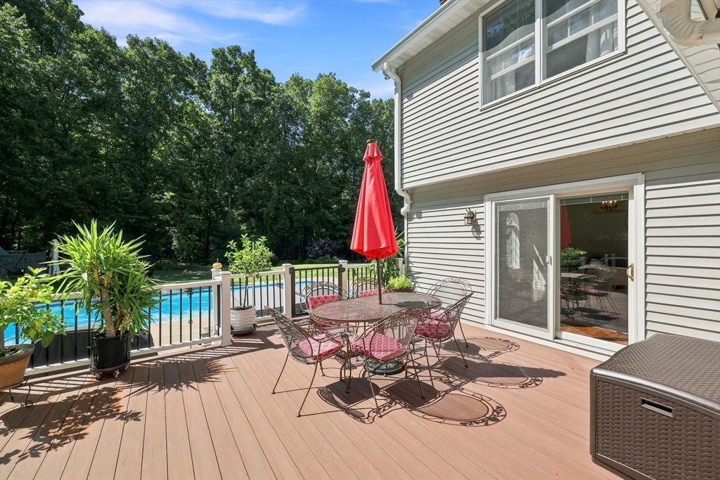 7 Deer Run Dr, Wilbraham, MA, 7 Deer Run Dr, Wilbraham, MA Photo #27