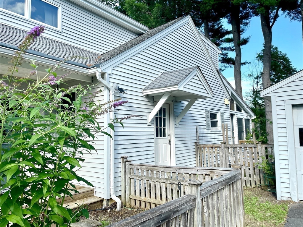 30 Landy Ave