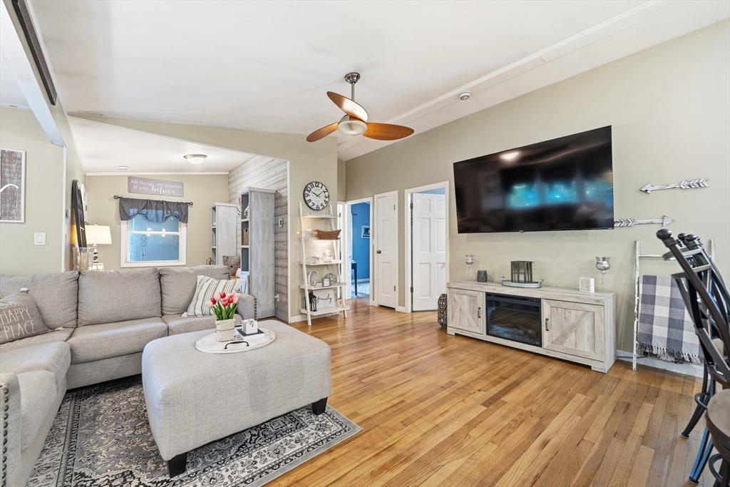 14 Valley View Way, Shirley, MA Photo #7