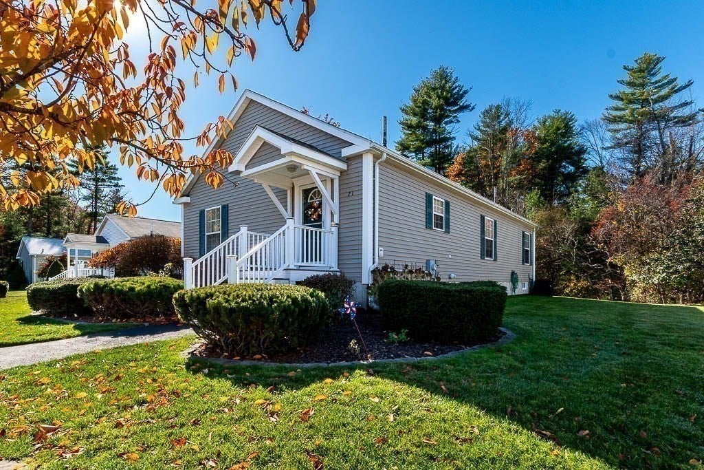 21 Hemlock Dr, Bridgewater, MA Photo #3