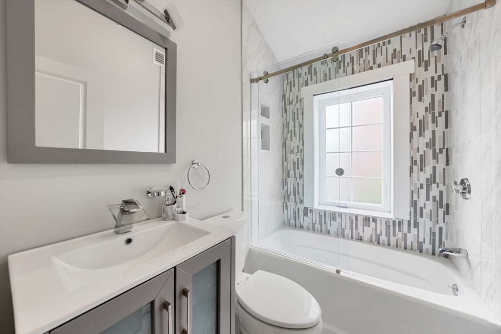209 Green ST #2, Cambridge, MA Photo #21