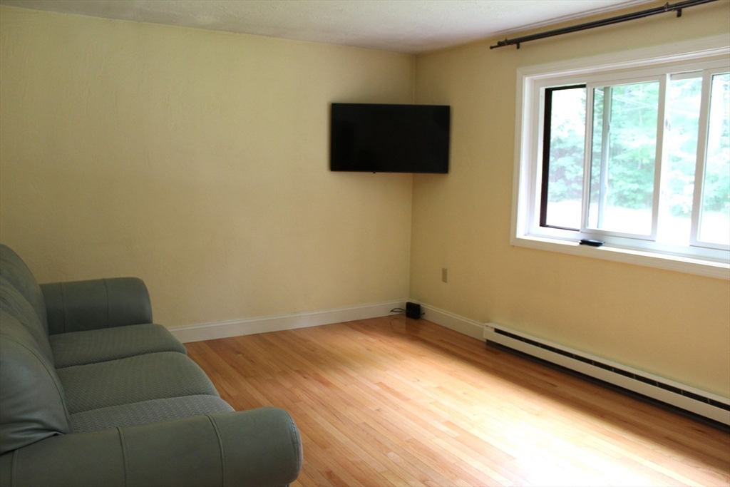 590 Dedham St 590