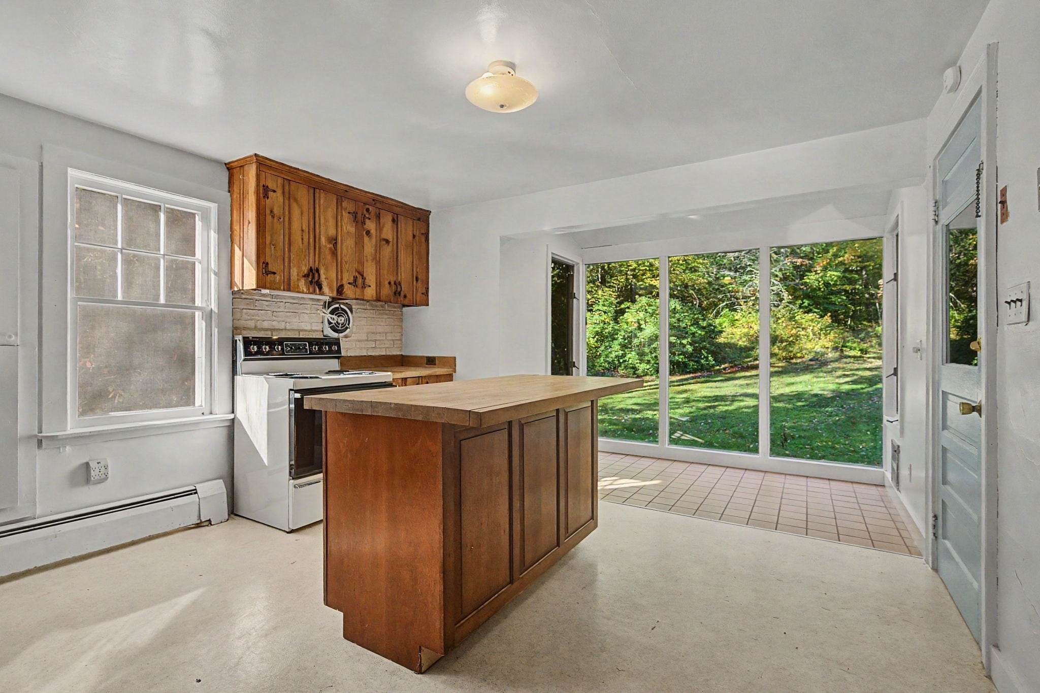 68 Coles Meadow Rd, Northampton, MA, 68 Coles Meadow Rd, Northampton, MA Photo #5