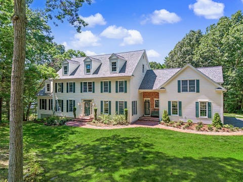 Photo of 31 Tammer Ln, Hopkinton, MA 01748 (MLS # 73545245)