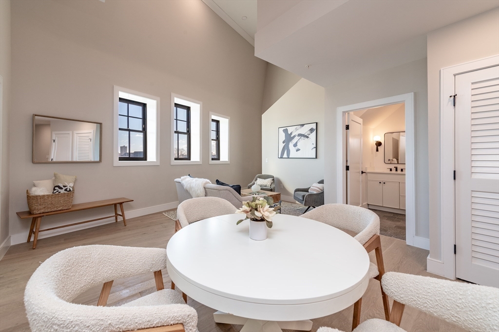 8 Franklin Street 403