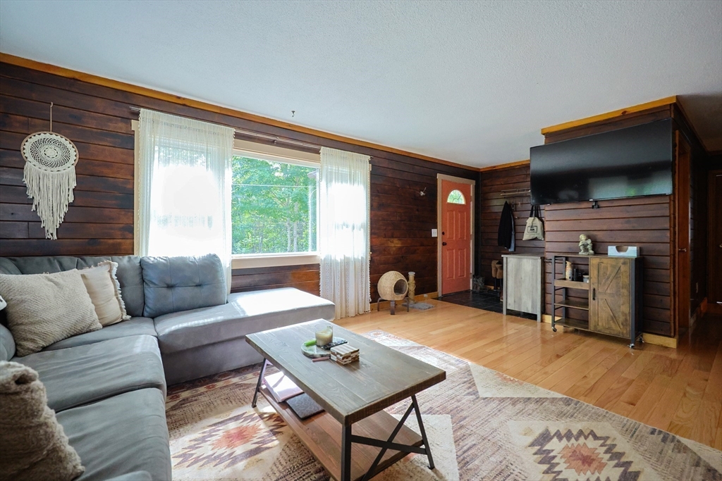 74 Breen Rd